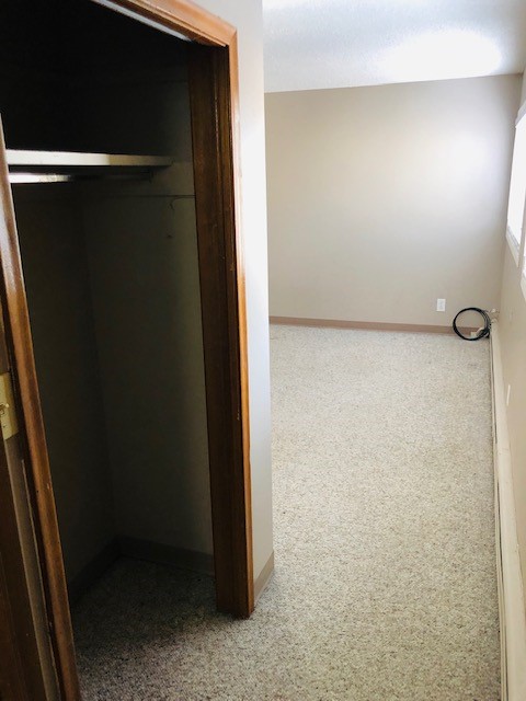 College DR Bachelor For Rent- September 1